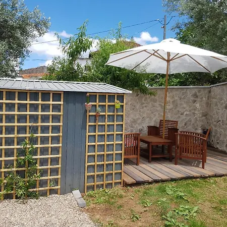 Domaine De La Quinta Fenix - Familial Avec Cuisine Guest house Cerejeiras